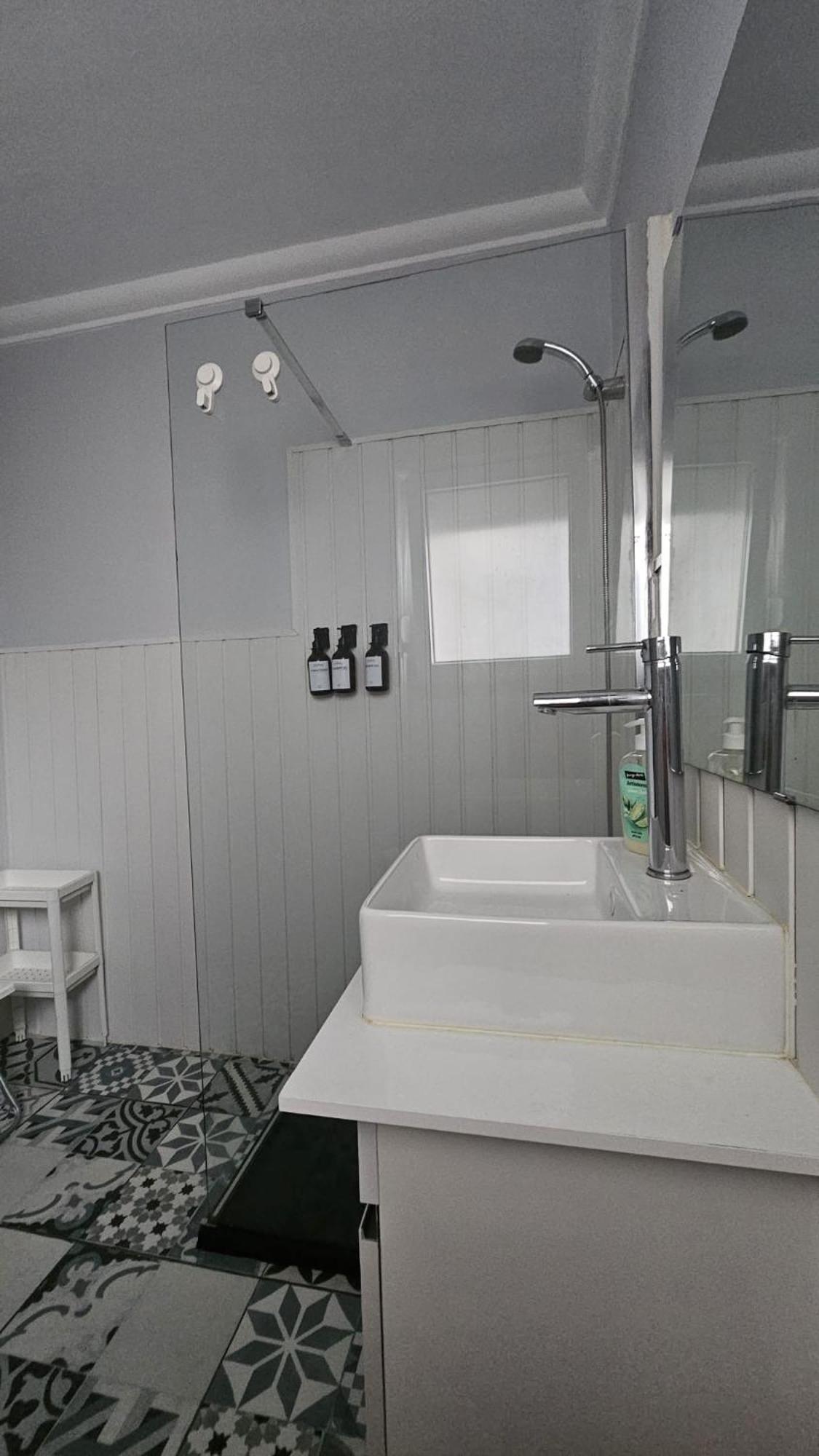 Habitacion Privada Para 3 Grande Con Balcon Лиссабон Экстерьер фото